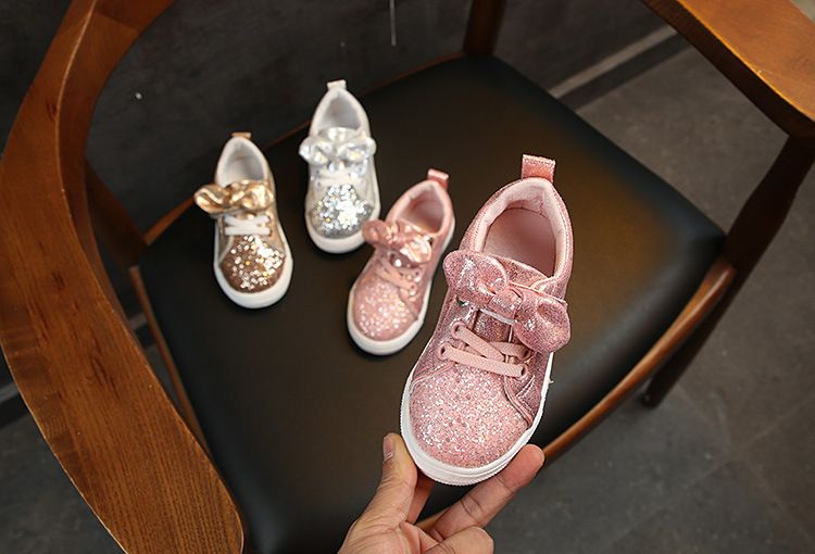 Scarpe casual con suola morbida per studenti primavera e autunno, versione coreana estiva 2024 per bambine, con fiocco di paillettes_voghion.com