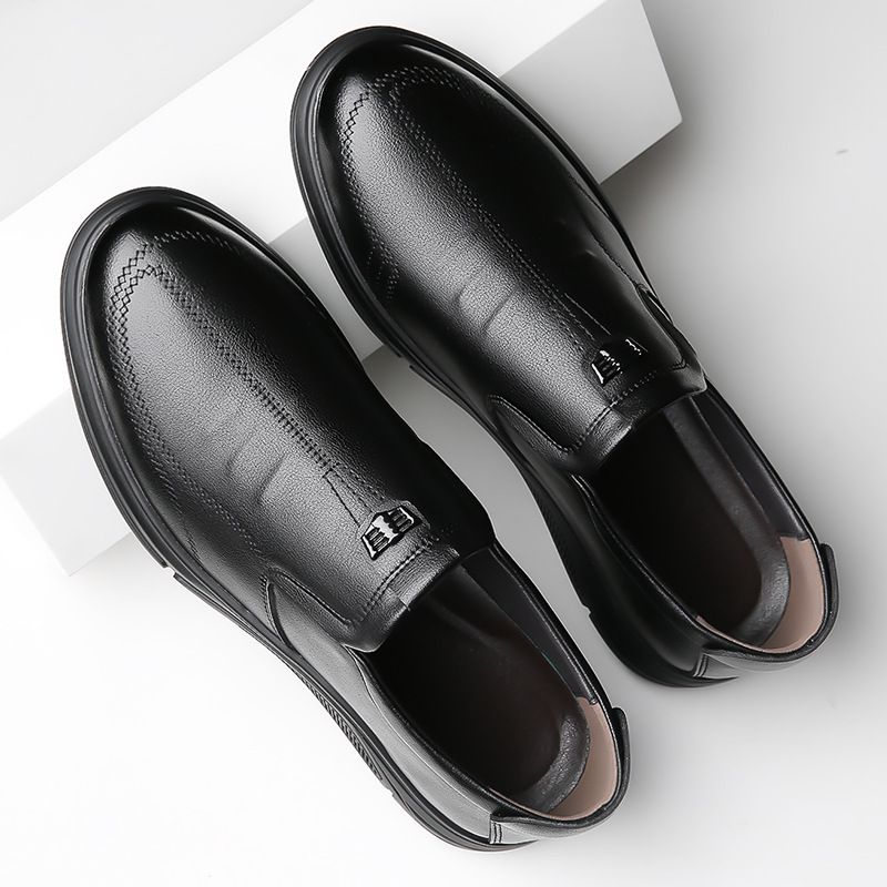 Suitable For All Seasons 2024 Autumn New Loafers Men's Casual Driving Soft Sole Slip-On Versatile Sneakers Leather Shoes_voghion.com