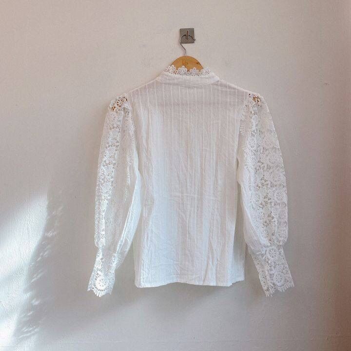 Women's Clothing Elegant Lace Panel Blouse Button-Up Open Front, Long Sleeve, Stand Collar, Boho Chic & Breathable (White/Black/Beige, S-3XL)_voghion.com