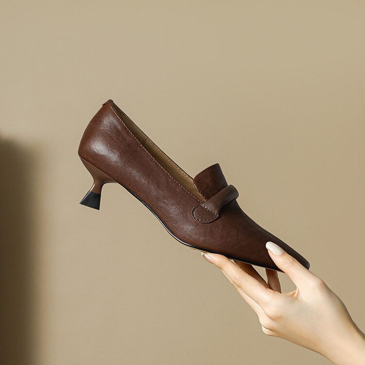 Punta quadrata, tacco sottile, bocca bassa, morbida pelle di pecora, da donna, stile unico 2025, nuovo, temperamento minimalista francese, di alta gamma_voghion.com