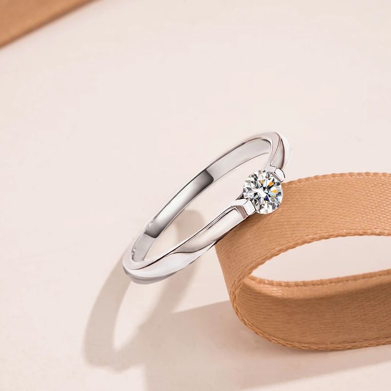 Sier 30 Point Moissanite Simple And Fashionable Dia Ring For Women_voghion.com