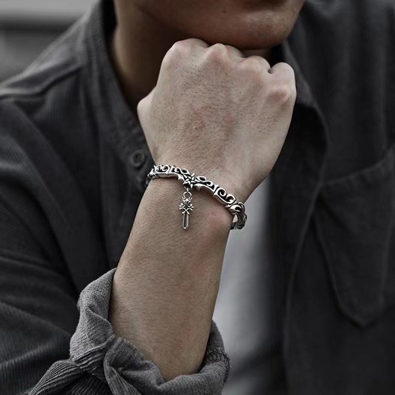 Kore versiyonu S925 gümüş asma Bilezik ağır sanayi beş köşeli yıldız çapraz koyu desen Bilezik yaratıcı moda_voghion.com