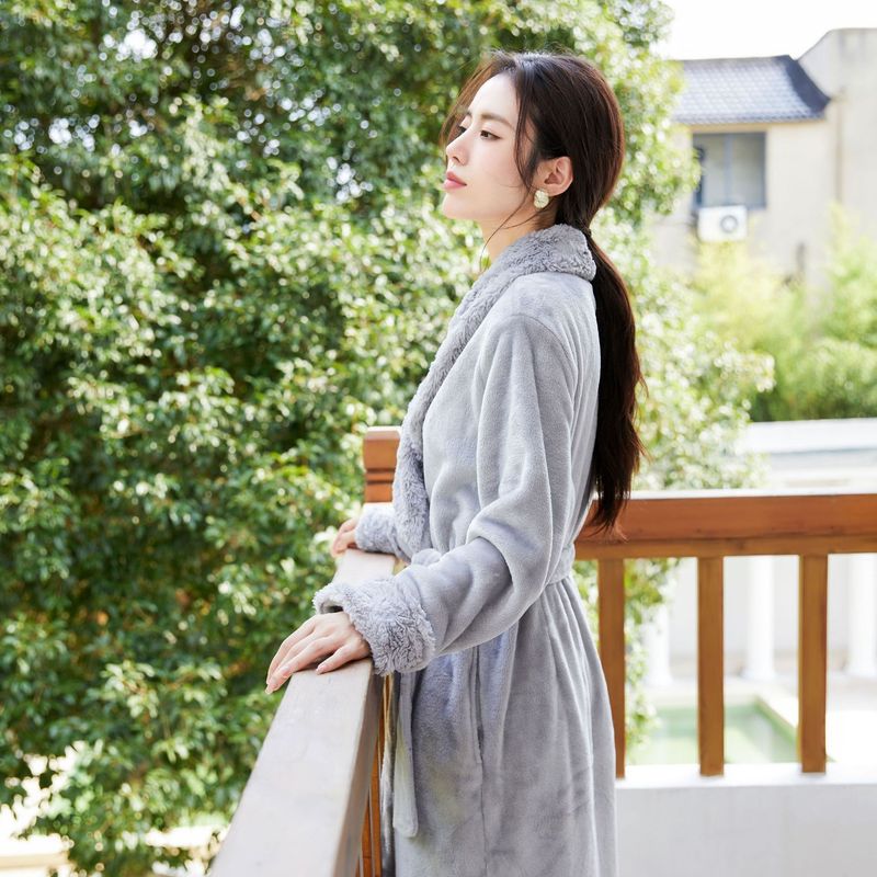 Flannel Splicing Long Lapel Long-sleeved Nightgown Warm And Comfortable Loungewear Women's Pajamas_voghion.com