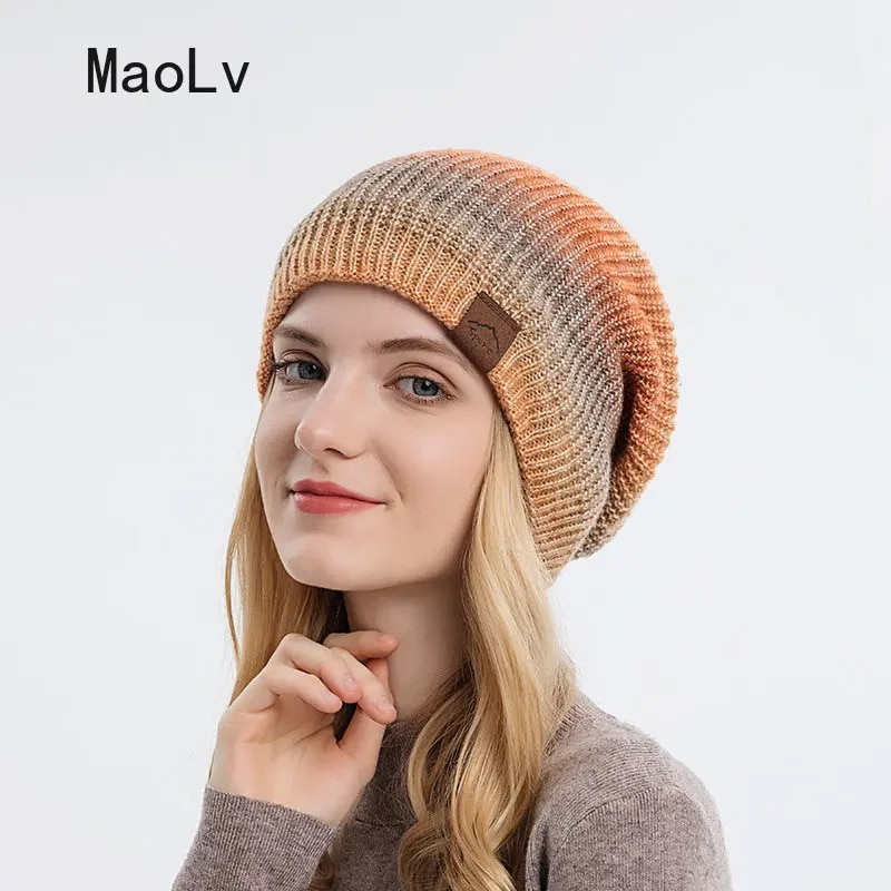 Cappello lavorato a maglia in peluche colorato per donna Berretto in lana calda di colore sfumato invernale Berretti con teschio femminile Moda addensata all'aperto_voghion.com