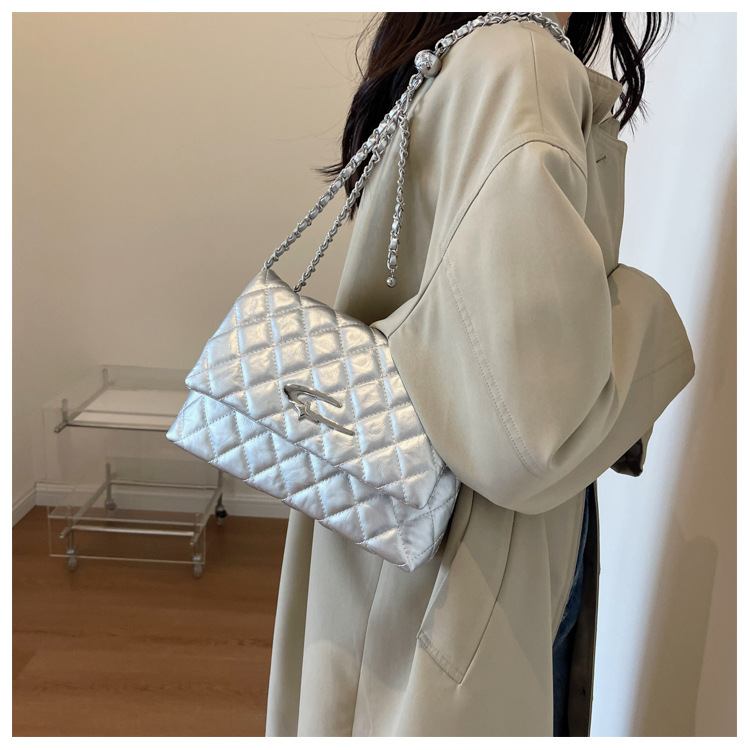 Korean Version Of Rhombic Design Bag Women 2023 New Small Fragrance Style high-end car stitching temperament one-shoulder Messenger women's bag_voghion.com