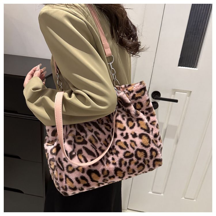 Eenvoudige tas met grote capaciteit, modieuze luipaardprint, pluchen tas, sfeervolle, harige schoudertas voor dames_voghion.com