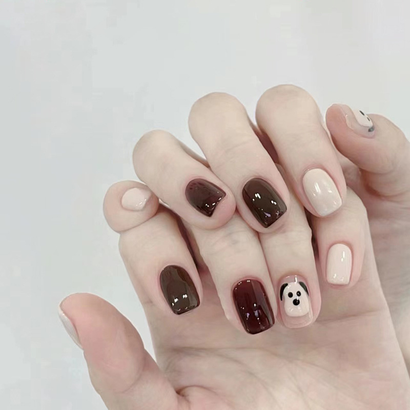 Cute Dog Wearing in Autumn and Winter, Detachable Patch, Wine Red False Nail, Short Trapezoidal Nail Patch_voghion.com