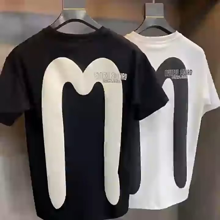 Forårs kortærmet T-shirt Herremode Stort bogstav Rundhalset Graffiti Netværk Rødt Par Alsidig Løs Top_voghion.com