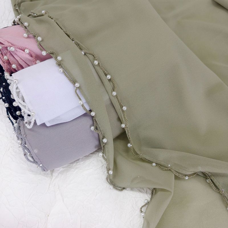 Elegant Chiffon Hijab Scarf With Pearl Beading & Wavy Hem – Lightweight Muslim Head Covering (70x175cm, Breathable, Versatile For Daily Wear)_voghion.com