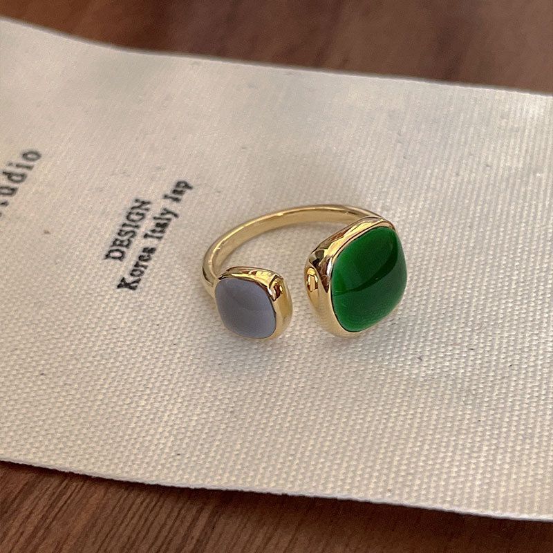 Cold And Niche Design Light Luxury Emerald Ring_voghion.com