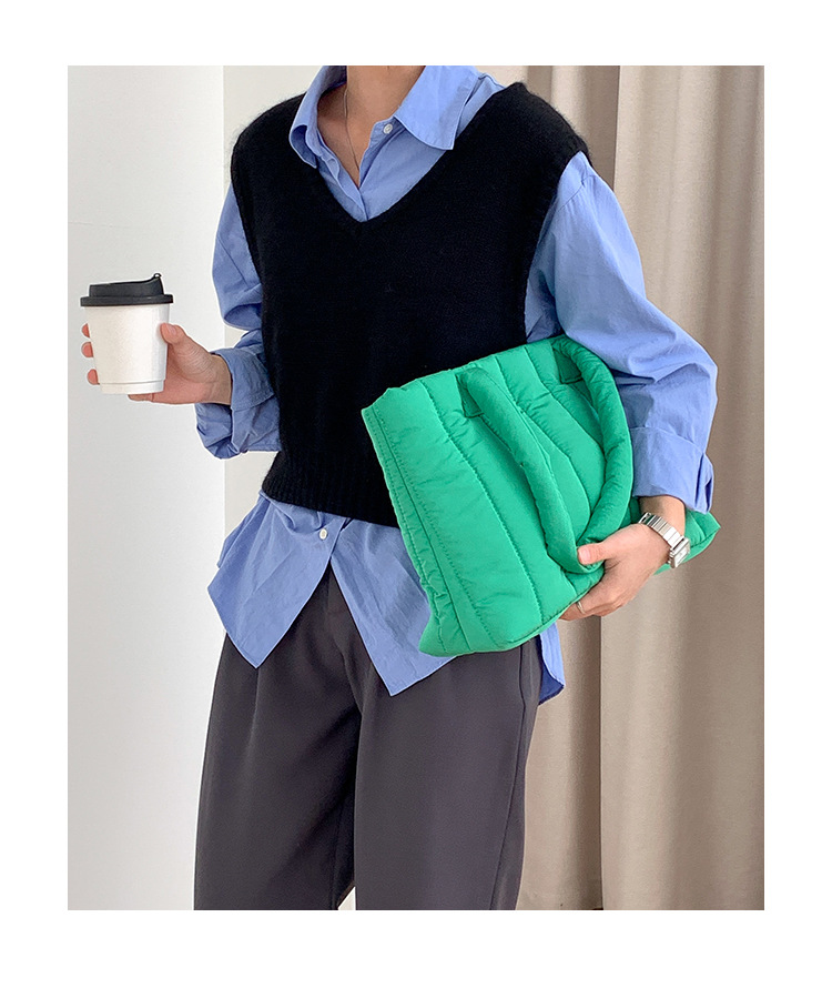 Down Bag Women's 2023 Autunno e inverno New Casual Women's Bag Niche borsa tote monospalla imbottita in cotone a righe di grande capacità_voghion.com