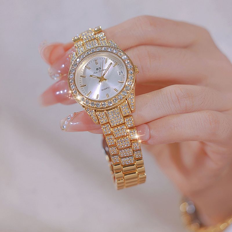New light luxury ladies aqua ghost fashion temperament small square diamond calendar watch_voghion.com