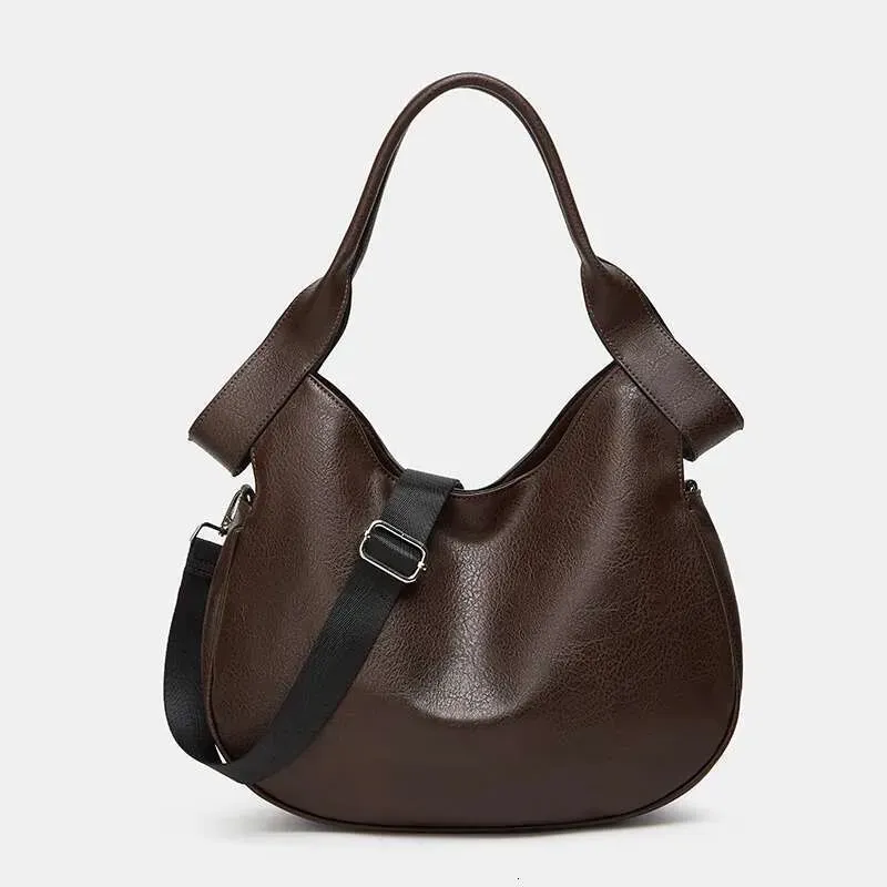 Designer 2025 Simple Plain Large Capacity One-Shoulder Crossbody Bag, Niche Design Ladies Tote Special-Shaped Bag_voghion.com