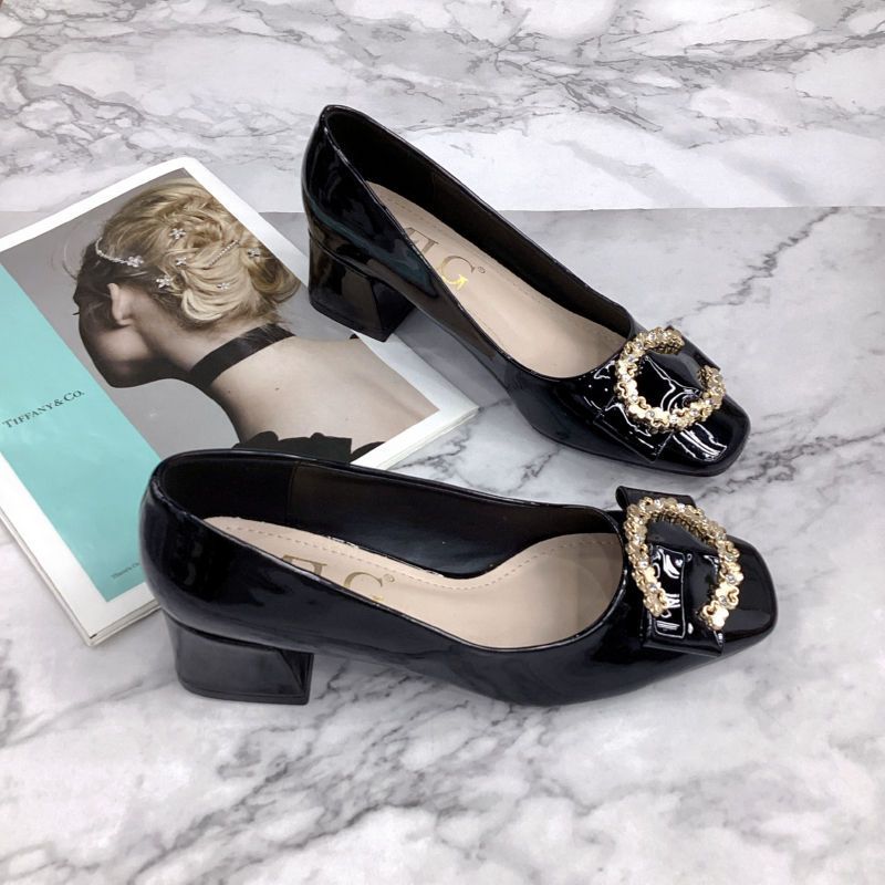 Women's Shoes New Shallow Mouth Patent Leather Flower Buckle Medium And High Heels Women's Square Head Thick Heel Mirror Single Shoes_voghion.com