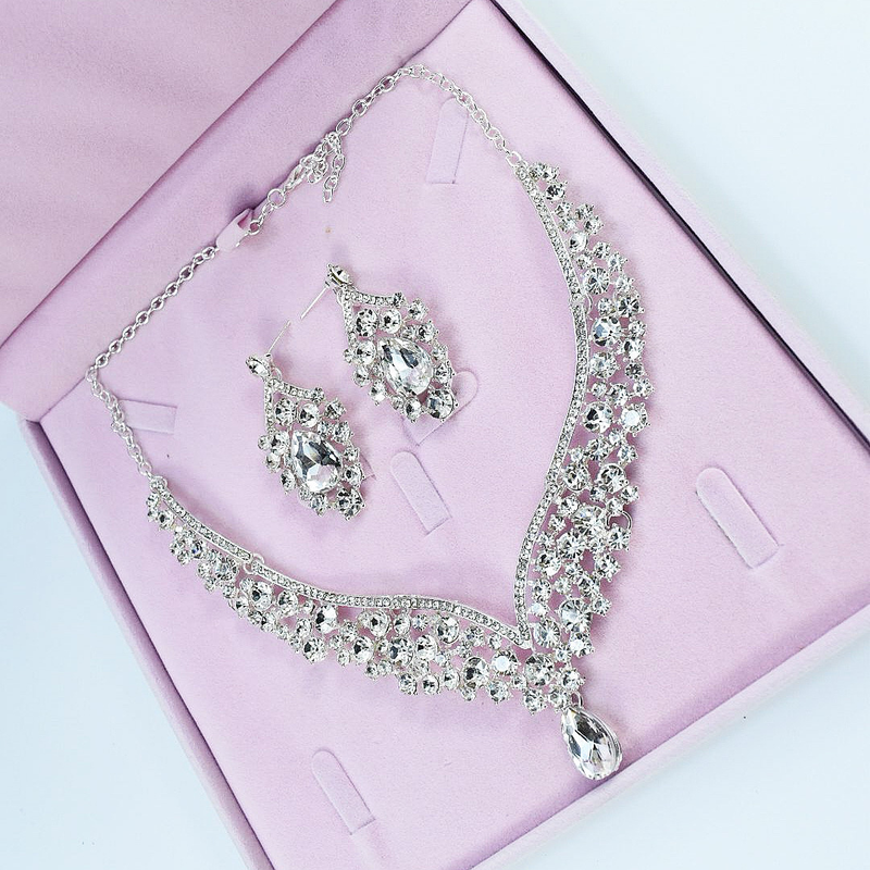 Nei Brauthalskette Dräi-Stéck-Set Legierung Diamant Luxus Kristall Kroun Internet Promi Prinzessin Gebuertsdag Kroun Kappschmuck_voghion.com