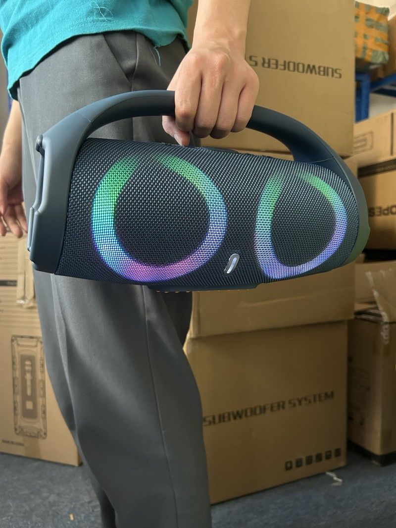 Výkonný Bluetooth reproduktor Přenosný RGB Barevné světlo Voděodolný Bezdrátový Subwoofer 360 Stereo Surround Tws FM Boombox_voghion.com