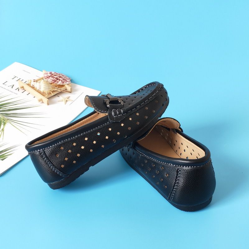 Scarpe per bambini grandi, medi e piccoli, scarpe doudou, scarpe per studenti universitari, scarpe sportive performanti, scarpe estive con i buchi_voghion.com