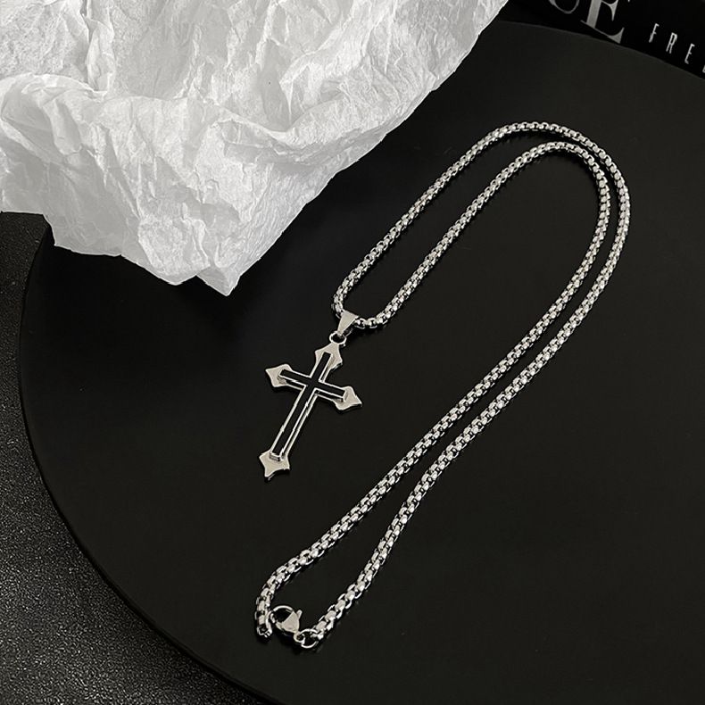 Heta försäljningar Vintage Gotiskt Ihåligt Kors Hänge Halsband Sier Färg Cool Gatustil För Män Kvinnor Gåva Partihandel Halssmycken_voghion.com