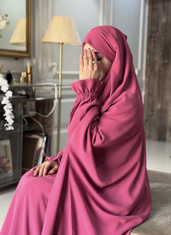 Muslimisches einfarbiges Gewand mit Glockenärmeln, zweiteiliges Set für Frauen mit großem Hijab und Rock P402_voghion.com