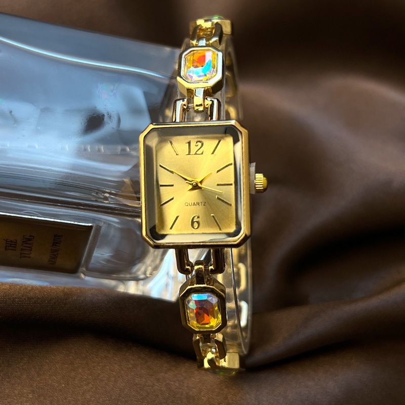 New Color Square Fire Diamond Set Simple Niche Light Luxury Ladies Quartz Watch Work Daily Birthday Anniversary Valentine's Day Gift_voghion.com