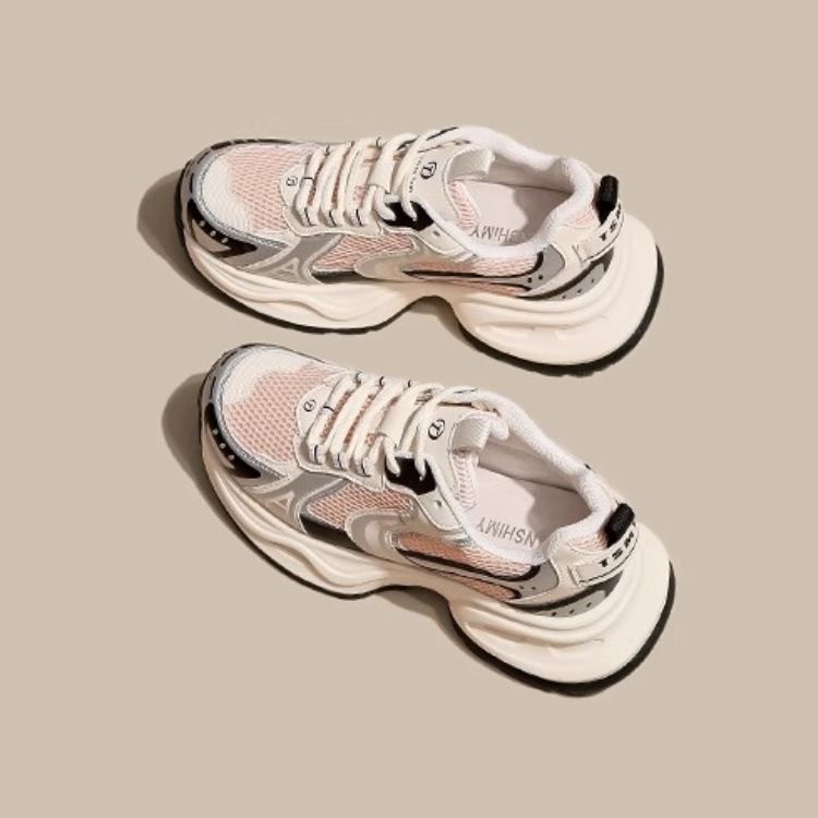 2024 Primavera Cuatro Estaciones Zapatos de papá Muestran Zapatos de papá pequeños Aumento de altura de mujer Fondo grueso Pequeños blancos Deportes Ocio Fresco Forrest Gump_voghion.com