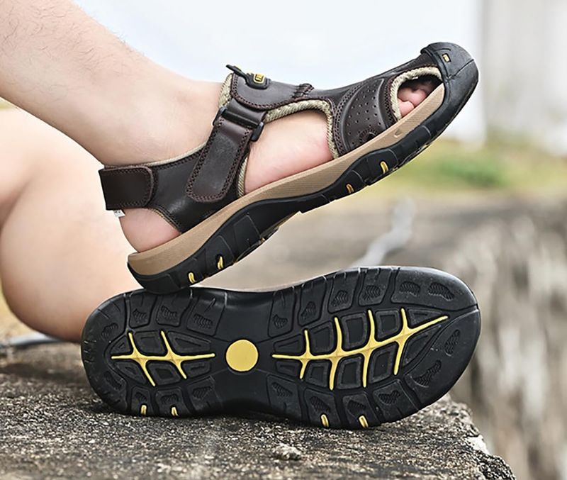Men's Leather Sandals Closed-toe Sports Sandals soft insoles for Summer Shoes Lightweight and comfortable_voghion.com