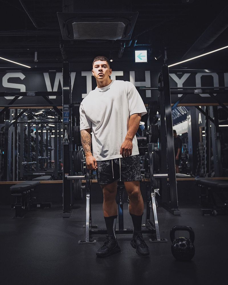 Muskuļu pavasaris/vasara Jauns Brother Sports Brīvais laiks Vīriešu sporta zāle Vingrinājumi Sasaiste apaļa kakla Kokvilnas skriešanas T-krekls ar īsām piedurknēm_voghion.com
