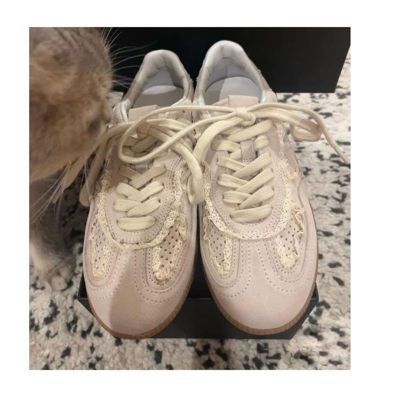 Minimalist Lace German Women's Training Leather Multifunctional White Ballet Shoes_voghion.com