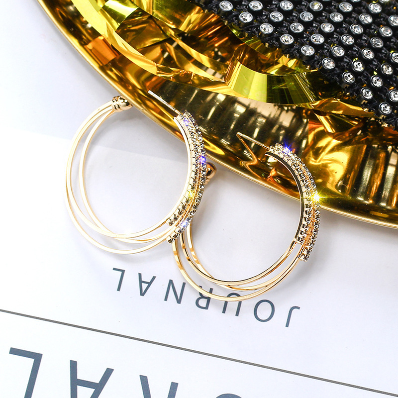 Women's Earrings Exaggerated Geometric Circle Earrings Full of Diamonds Korean Temperament and Personality Versatile C-shaped Earrings for Women_voghion.com