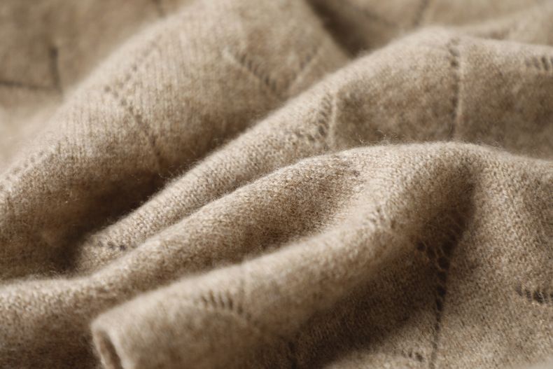 2025 New Cashmere Scarf Women's Short Korean Version Autumn And Winter Warm Neck Protection Knitted Versatile Hollow Scarf_voghion.com
