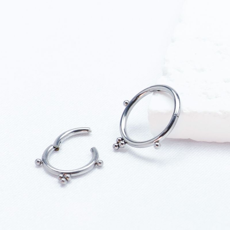 F136 Anneau de nez en titane Piercing septum Cartilage Clicker Tragus 16G Boucles d'oreilles créoles Zircon Bijoux de corps pour Labret Vente en gros_voghion.com