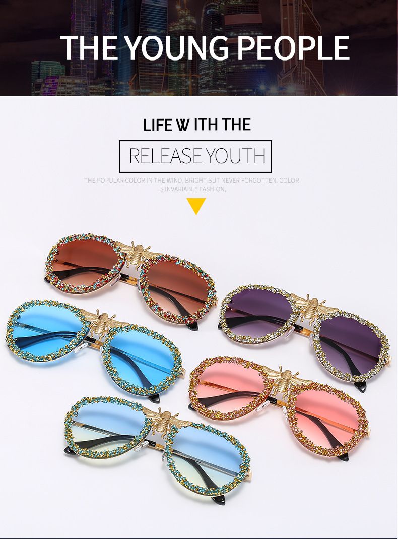 Europäische und amerikanische Persönlichkeit Bee Net Red Sonnenbrille mit Diamanten eingelegt Retro Metall Mode Große Rahmen Sonnenbrille Weibliche Ins Trend Cross Border_voghion.com