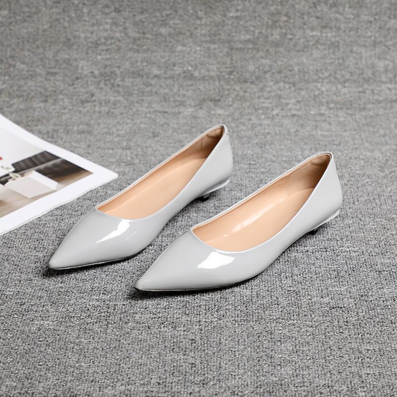 Zapatos de trabajo de charol para mujer, de tacón medio bajo, con punta puntiaguda, estilo viajero, de primavera, color negro_voghion.com
