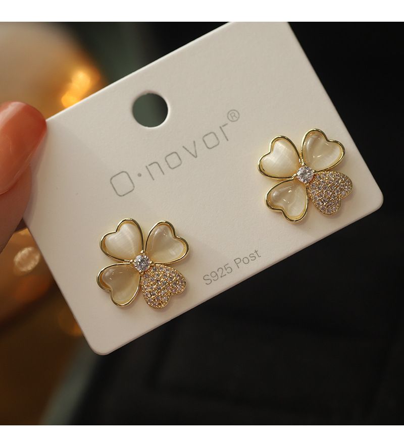 Women's accessories Diamond set simple temperament design sense trend earrings earrings_voghion.com