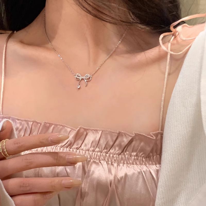 Inlaid Diamond Bow Necklace For Women, High-End Elegant Versatile Pendant Collarbone Chain, Light Luxury Niche Design_voghion.com
