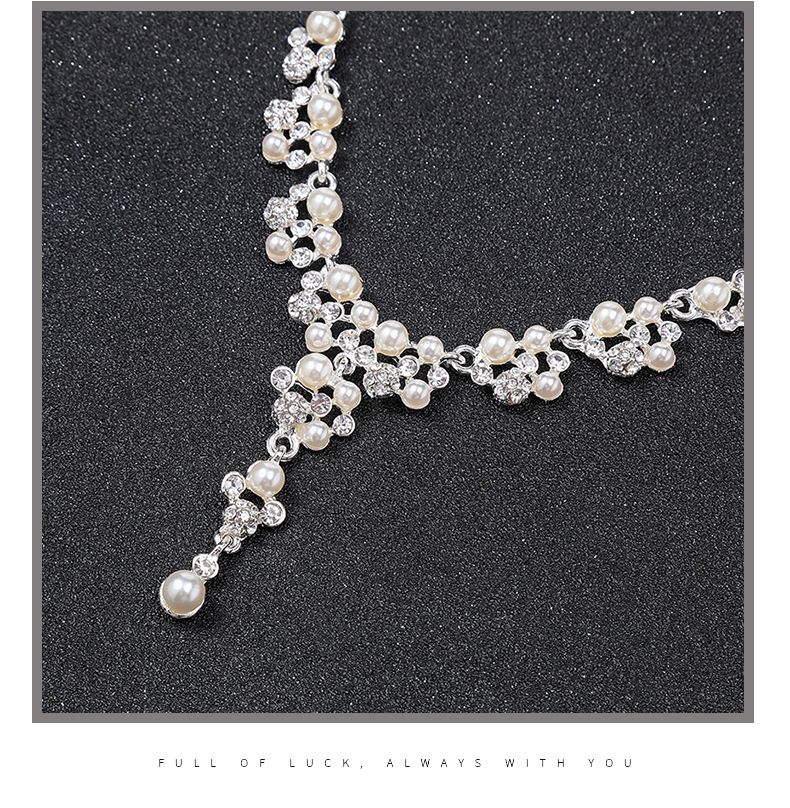 2022 New Pearl Necklace Set for Women's Light Luxury, Small and Versatile Sweater Chain, Lock Bone Chain Alloy_voghion.com