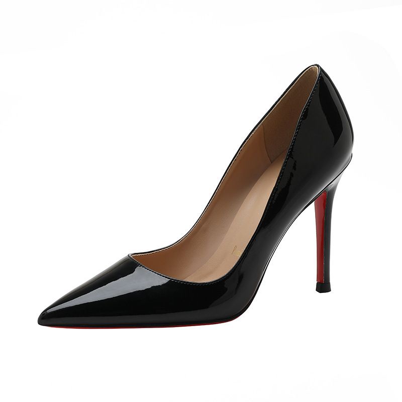 Sexy High mit rotem High-End-Gefühl, spitzer weicher Leder-Seitensohle, flachem Lackleder und schmalen Absätzen für Damen_voghion.com