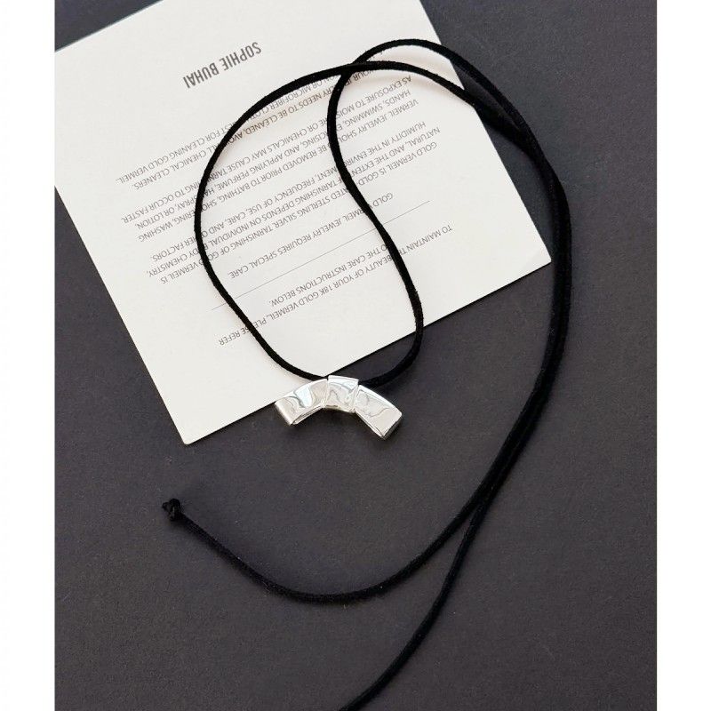 Ins Niche High-End Velvet Ribbon New Large Bow Necklace Choker Sweet Temperament Sweater Chain_voghion.com
