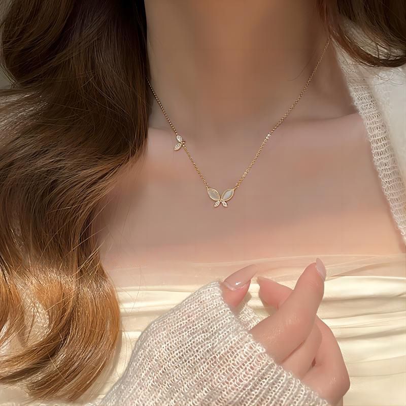 Collana leggera di lusso con farfalla a forma di occhio di gatto, stile estivo da donna, design di alta qualità, accessori decorativi con catena per clavicola, collana_voghion.com