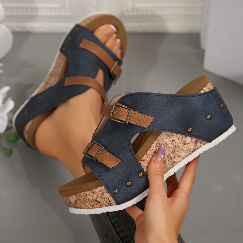 Large Thick Slope Heel Strap Slippers 2025 Summer New Style Buckle With Light Bubble Bottom Beach Open Toe Women's Shoes_voghion.com