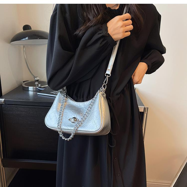 Super beliebte Nischendesign-Tasche 2023 neue Damentasche beliebte vielseitige Umhängetasche Einzelschulter-Unterarmtasche_voghion.com