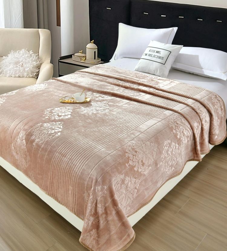 Cloud Flannel Blanket Warm Double Sided Velvet Four Seasons Leisure Blanket_voghion.com