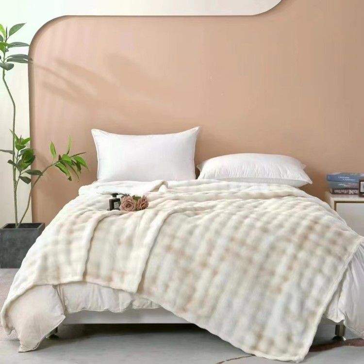 Towel Quilt Summer Gift Thin Blanket Flannel Sheet_voghion.com