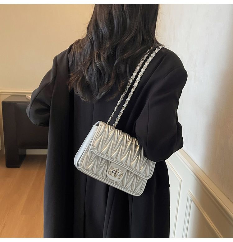 High-end Chain For Women 2025 Autumn New Fashion Simple Casual Single Shoulder Small Square Office Crossbody Bag_voghion.com