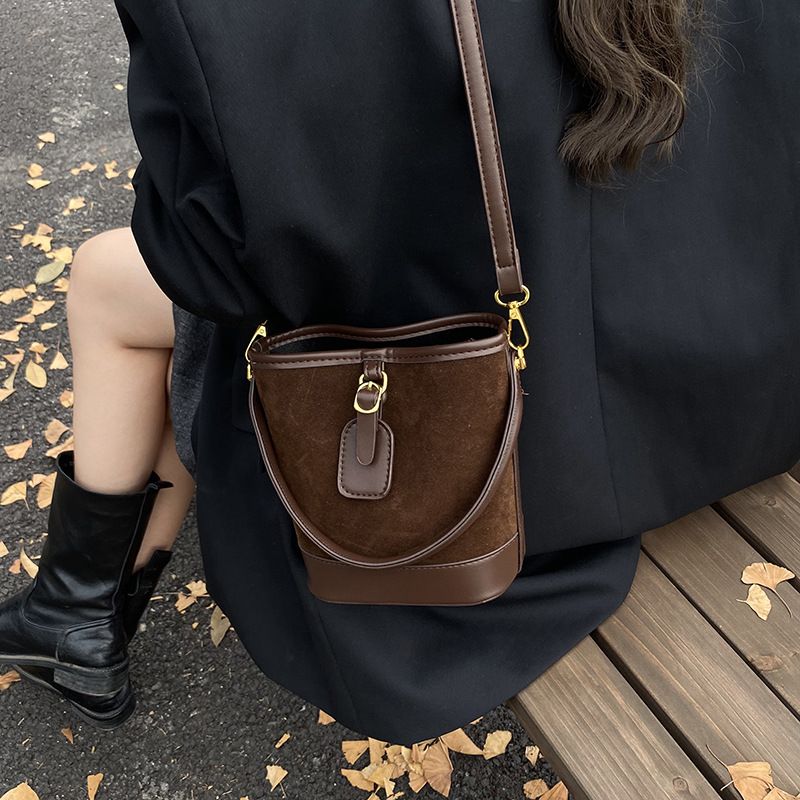 Borsa a secchiello in pelle scamosciata smerigliata per donna, nuova borsa a mano di alta qualità, borsa a tracolla casual, 2025_voghion.com
