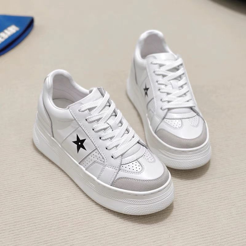 High Version D Brand New Logo Thick-Soled Casual Sports White Sneakers Star Round Toe Height-Increasing Platform Shoes_voghion.com