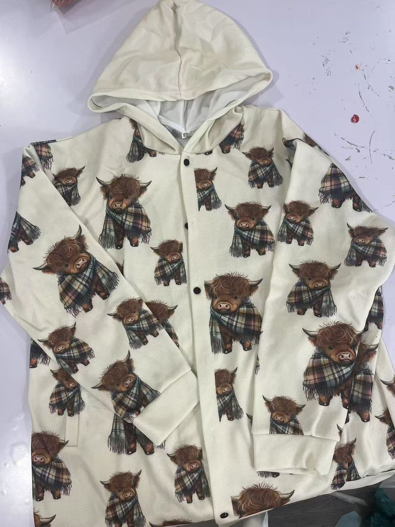 Halloween-Umhang mit 3D-Tierprint und Kapuze – Leichter Kostümumhang aus Polyester (30 Farben, S-5XL, Unisex)_voghion.com