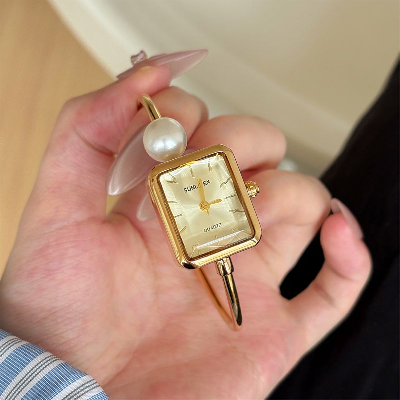Women's Jewelry Elegant Square Pearl Bracelet Watch With Quartz Movement, Vintage Minimalist Style For Fashionable Exquisite Quartz Watch_voghion.com