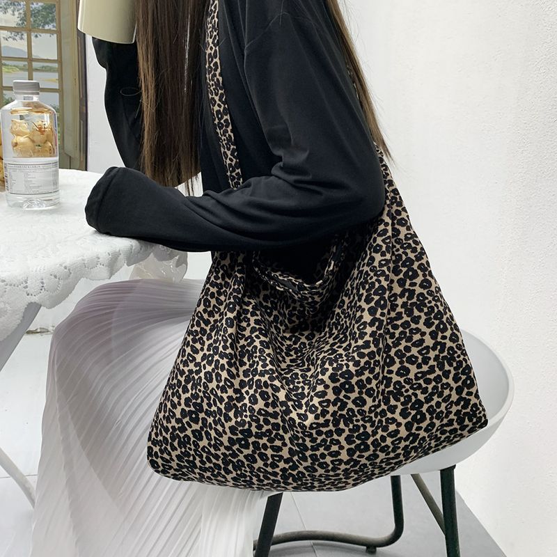Borsa a tracolla in velluto a coste con stampa leopardata, grande capacità, per la spesa, per studenti, da donna_voghion.com