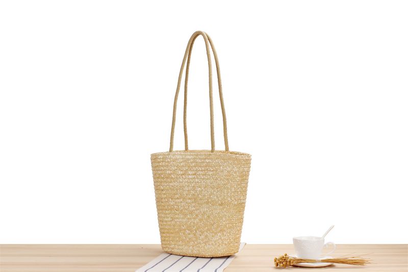 New Large Capacity Straw Woven Bag for Seaside Vacation Hand Woven Summer Seaside Beach Luxury Straw Bag_voghion.com